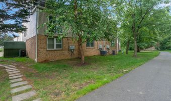 2505 ARLINGTON Blvd 102, Arlington, VA 22201