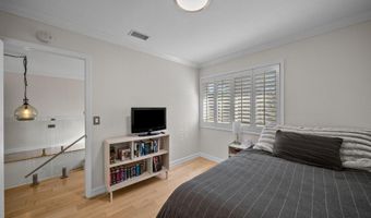 30729 Lakefront Dr, Agoura Hills, CA 91301