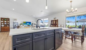 1704 Kendall Rd, Benton City, WA 99320