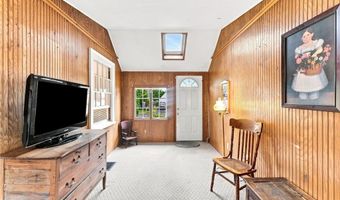 48 Fairway Dr, Cranston, RI 02920