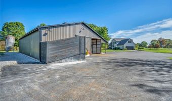 4829 Laubert Rd, Atwater, OH 44201