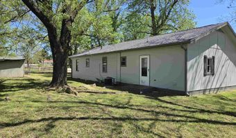 32 E Main St, Ash Flat, AR 72513