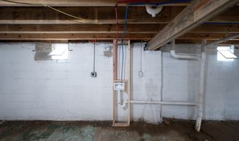 1500 W 11th St, Anderson, IN 46016