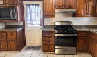 2792 S Canfield Niles Rd, Austintown, OH 44515