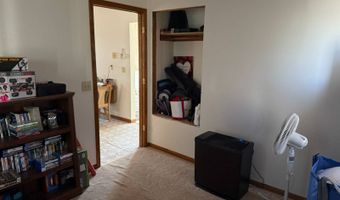 325 S Maple St, Ainsworth, NE 69210