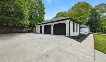 1113 Springfield Dr, Athens, TN 37303