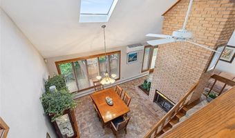 4 Wilbur Rd, Lincoln, RI 02865