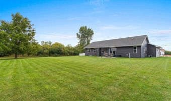 4410 W CAPITOL Dr, Appleton, WI 54913