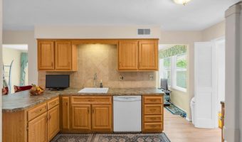 14 Dolan Ave, Aberdeen, NJ 07747