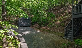 139 LAURA Ct, Basye, VA 22810