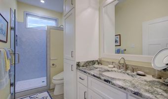 102 Angelfish Ct, Aransas Pass, TX 78336