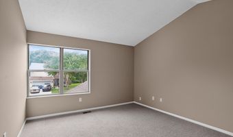 2836 Beal Dr, Columbus, OH 43232