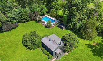 11005 Park Rd, Anchorage, KY 40223