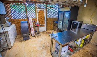 52 Main St, Barwick, GA 31720