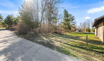 9263 Charlie Ln, Alden, MI 49612