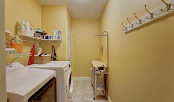 100 Shepards Cove Rd H301, Kittery, ME 03904