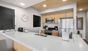 978 Kupulau Dr, Kihei, HI 96753