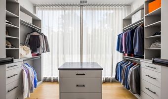 2460 Howell Mill Rd NW, Atlanta, GA 30318