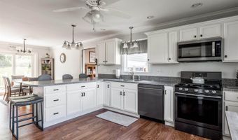 123 Lasalle Dr, Bangor, ME 04401