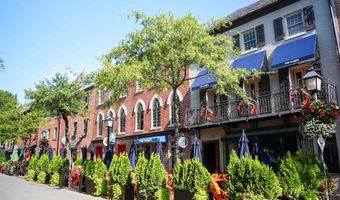 601 WILKES St 301, Alexandria, VA 22314