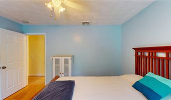 6 Forest Hill Dr, North Smithfield, RI 02896