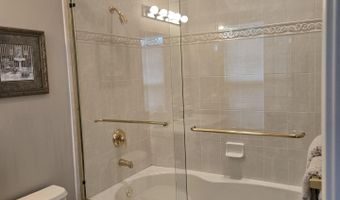 56 W Aspen Way, Aberdeen, NJ 07747