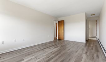 2316 Cromwell Hills Dr 2316, Cromwell, CT 06416