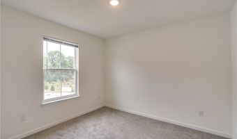 677 Crossings Ln, Akron, OH 44320