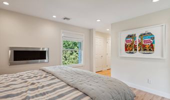 106 Meeting House Ln, Amagansett, NY 11930