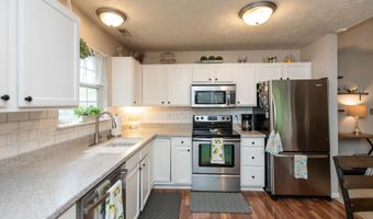6485 Barberry Dr, Avon, IN 46123