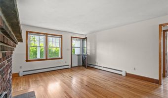 17 Shields St A, Newport, RI 02840