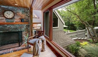 40 Bicentennial Way, Boxborough, MA 01719