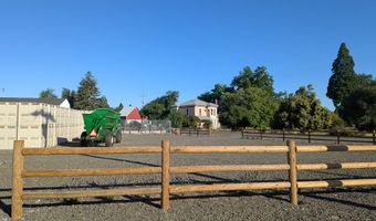 7495 Perrydale Rd, Amity, OR 97101