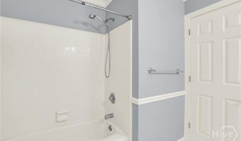 12 Majestic Oaks Cir, Savannah, GA 31406