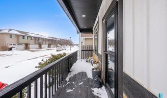 305 S Spring Pl, Brandon, SD 57005