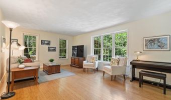 8 Whitney Ln, Boxborough, MA 01719