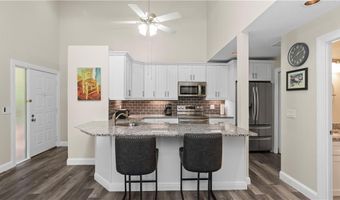 993 Williamsburg Cir, Warwick, RI 02886