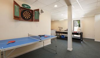 5 Overlook Ct, Bayville, NJ 08721
