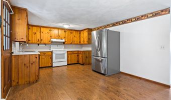36 Roosevelt Dr, Bristol, RI 02809