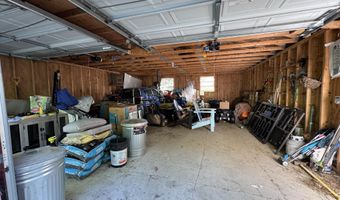 20 Moosehorn Rd, Abbot, ME 04406