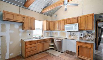 427 Morgan Ave, Aurora, MO 65605