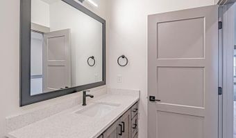 4989 N Beach Dr, Idaho Falls, ID 83401