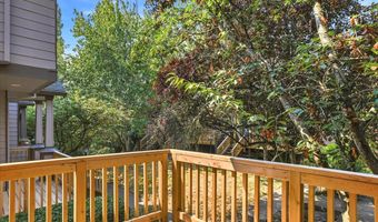 16244 SW GAGE Ln, Beaverton, OR 97006