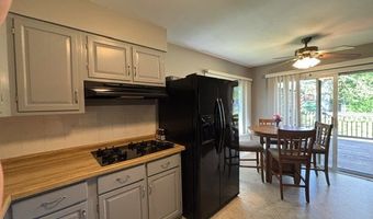 203 CEDARWOOD Ln, Antioch, IL 60002