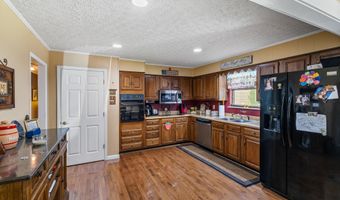 144 Bible Dr, Benton, TN 37307