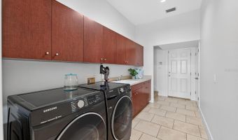 924 BUNKER VIEW Dr, Apollo Beach, FL 33572