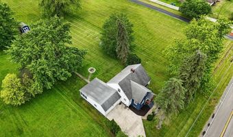 1624 Krumroy Rd, Akron, OH 44306