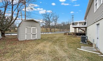10 HEIGHTS Ct, Abbottstown, PA 17301