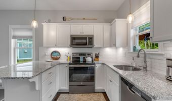 34 Pepperell Way, Arundel, ME 04046