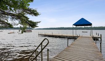 43 Lakeside Dr, Falmouth, ME 04105